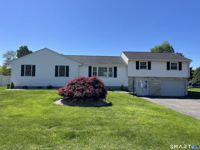 32 Cloverdale Road, Southington, CT