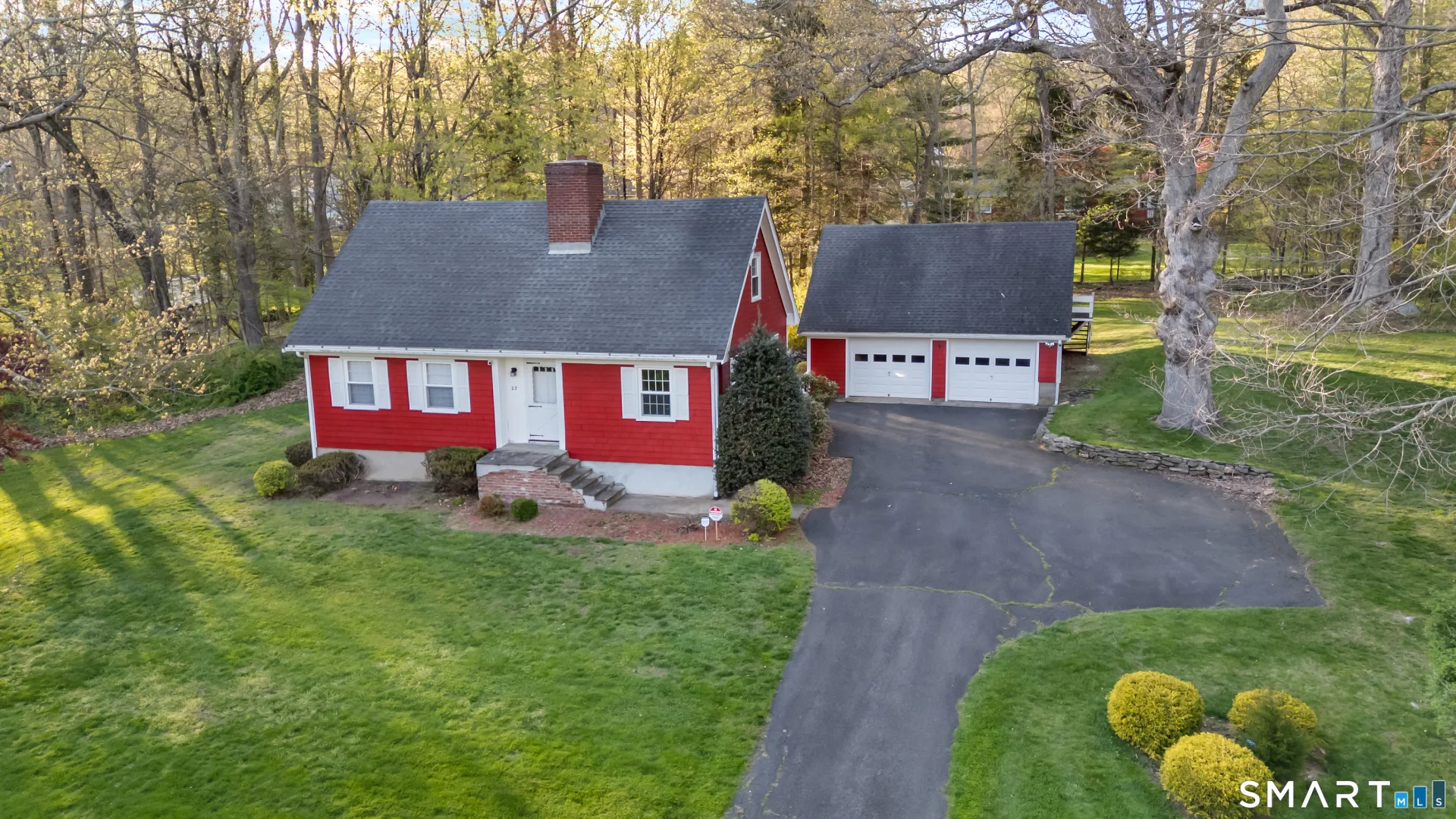 27 Valley Road, Shelton, CT