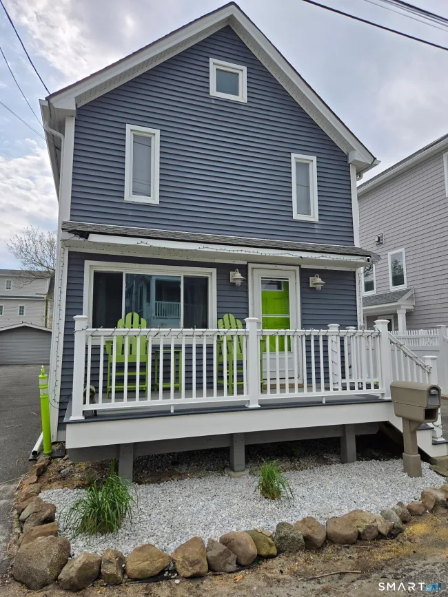 11 Waterbury Avenue