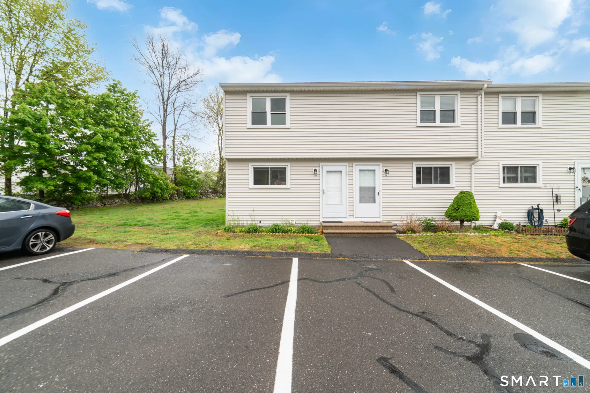 1081 New Haven Road #11A, Naugatuck, CT