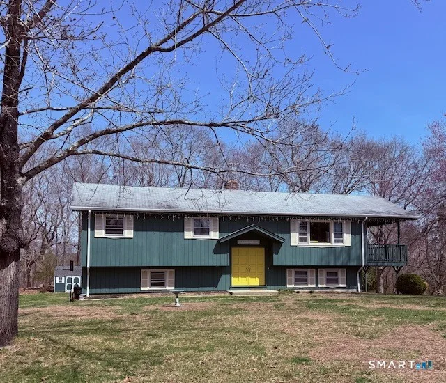 16 Julian Drive, Preston, CT