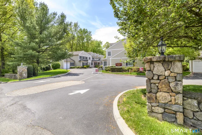 54 Redspire Court #54, Trumbull, CT
