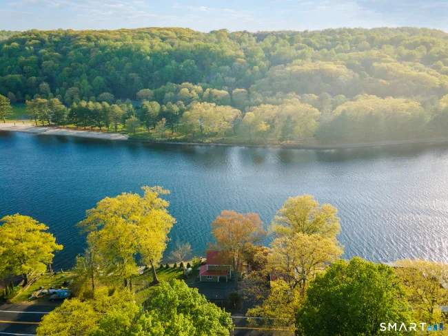 3 Roosevelt Drive, Seymour, CT
