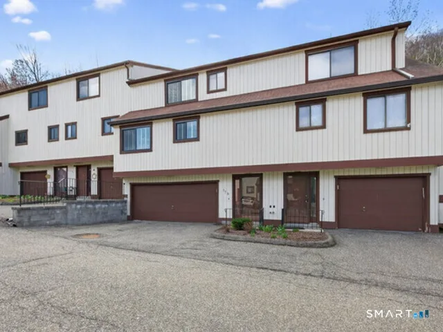 175 Beacon Hill Common #175, Beacon Falls, CT