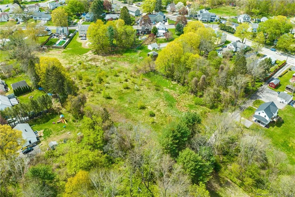 6 Broad Street, Killingly, CT