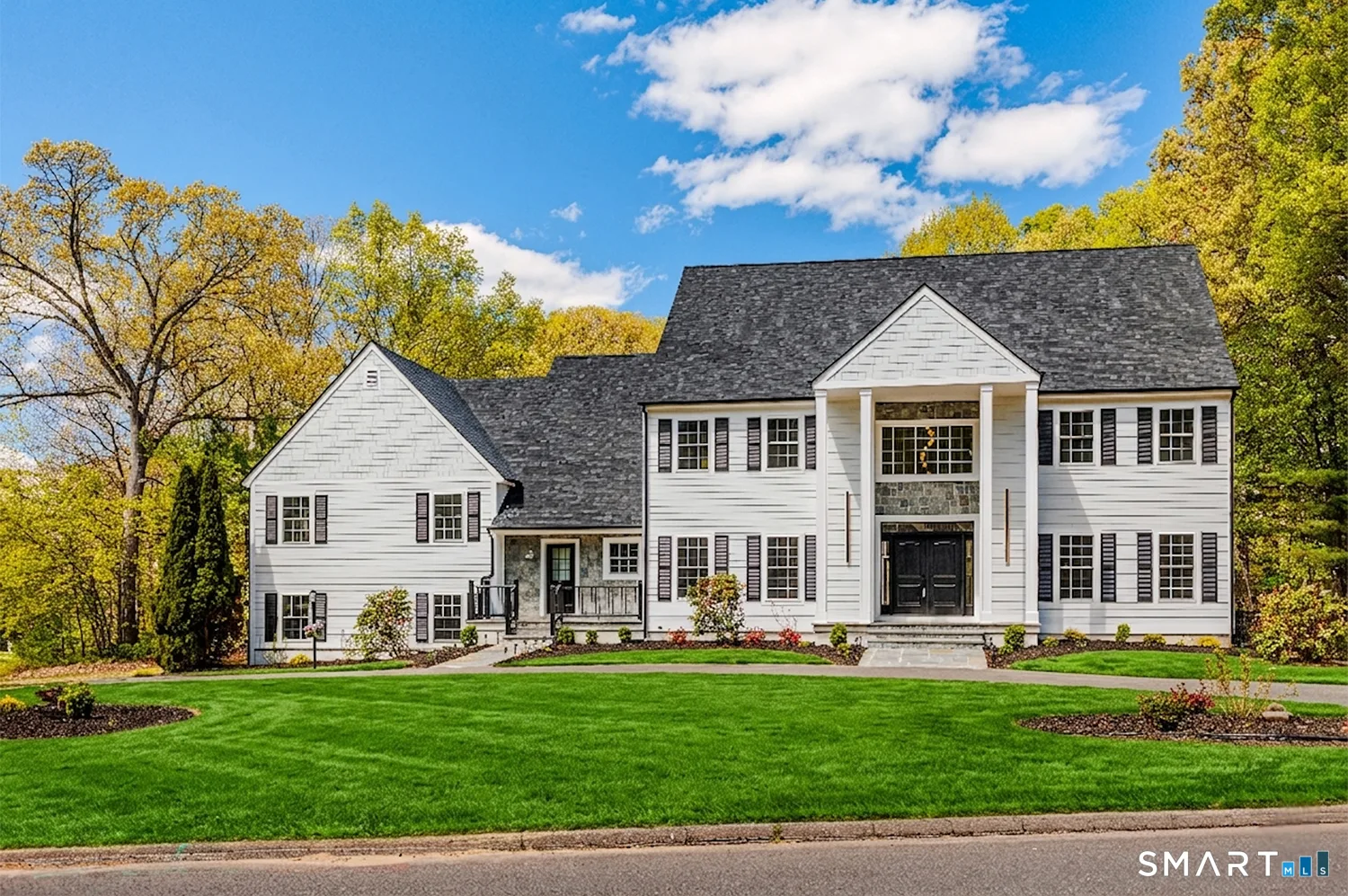 7 Queens Peak Road, Canton, CT