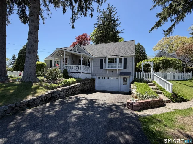 214 North Hoadley Street, Naugatuck, CT