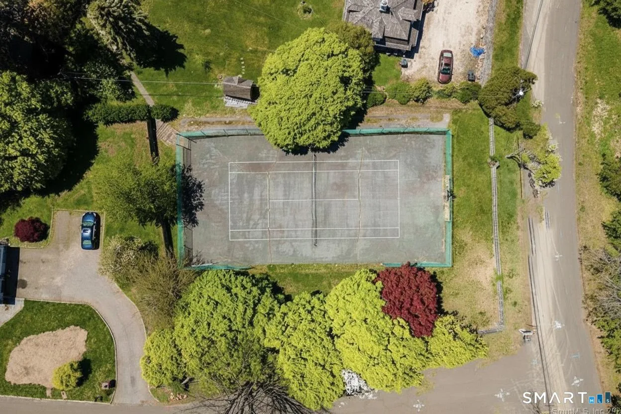 1 Battery Park Drive, Bridgeport, CT