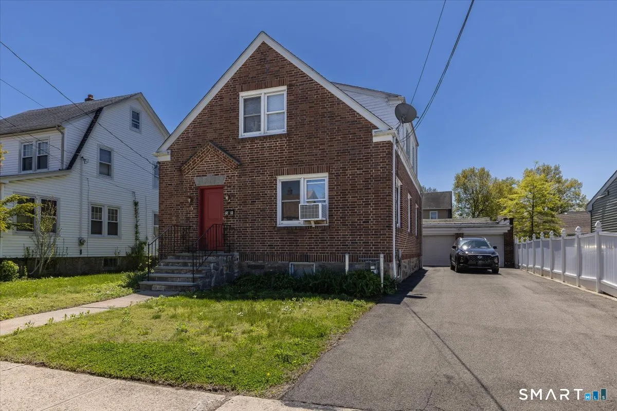 56 Texas Avenue, Bridgeport, CT
