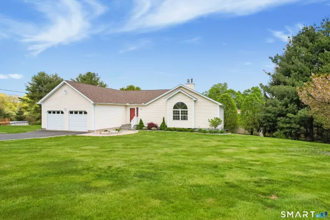 10 Conhurst Drive, North Haven, CT