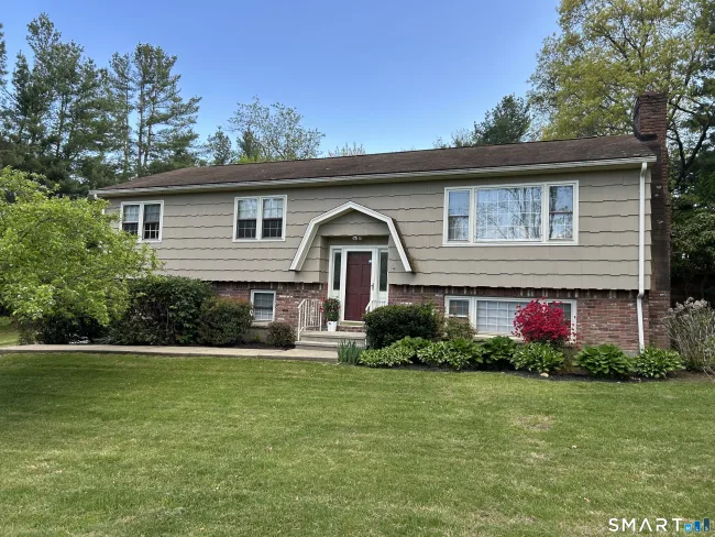 44 Monroe Road, Shelton, CT