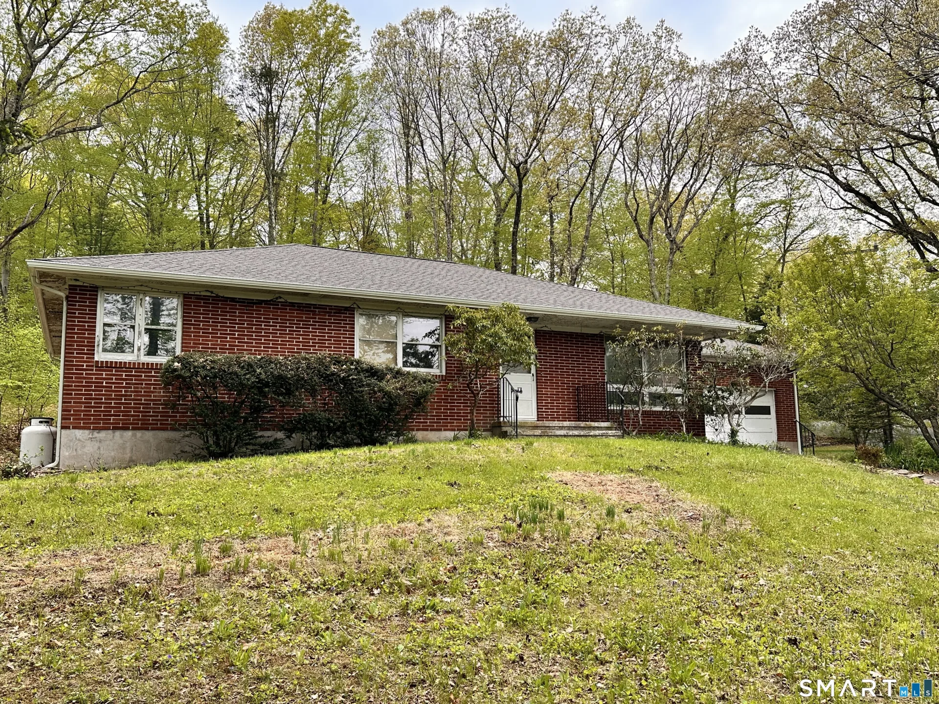 5 Old Town Road, Seymour, CT