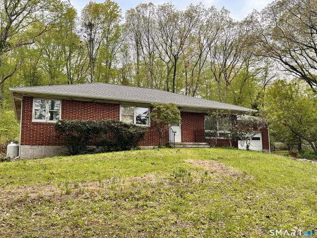 5 Old Town Road, Seymour, CT