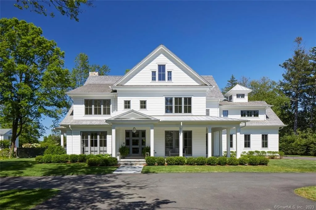 211 Oenoke Ridge, New Canaan, CT