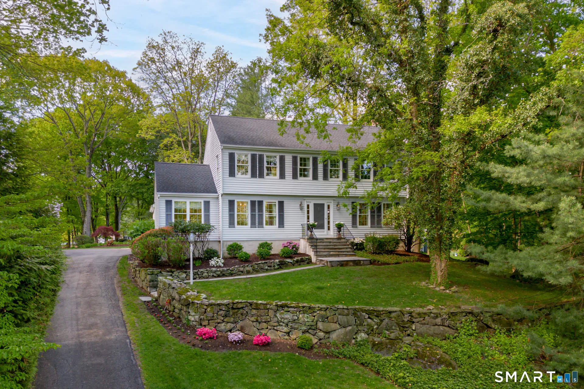 115 Tokeneke Road, Darien, CT