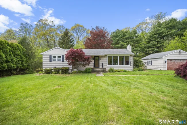 846 Vauxhall St Extension, Waterford, CT