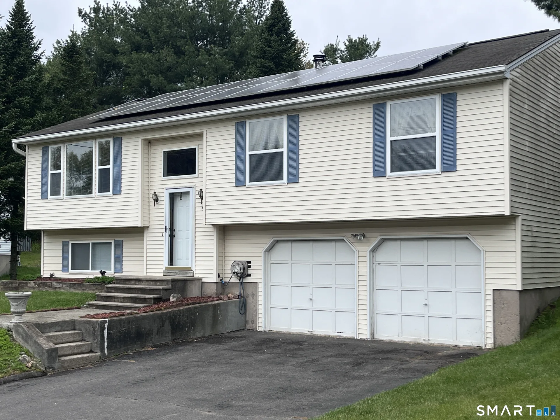 9 Brittany Lane, Naugatuck, CT