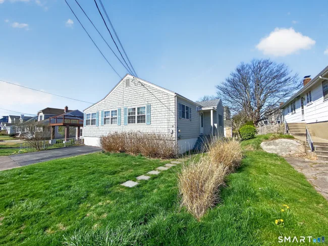 21 Tautog Street, Groton, CT