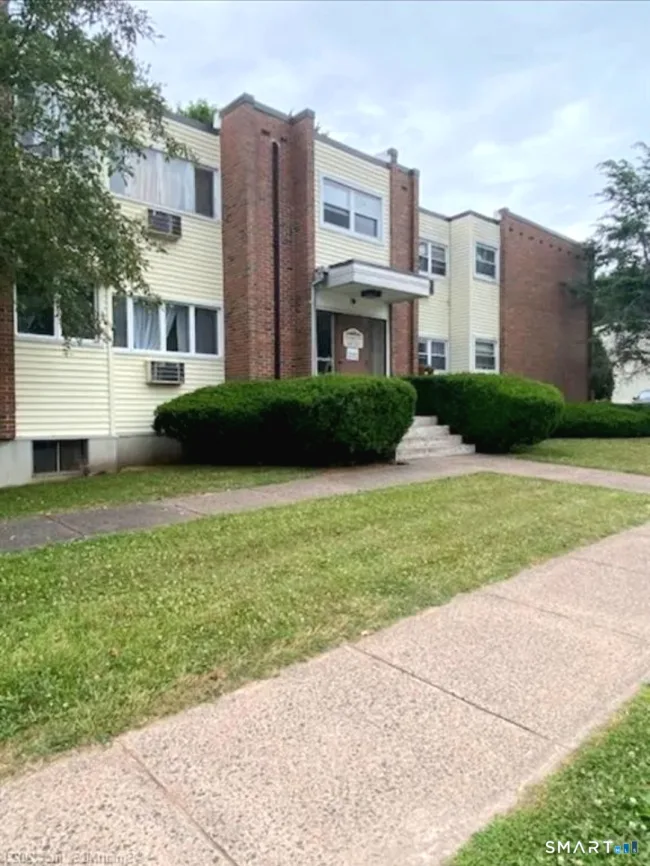 20 Thompson Road #A, Manchester, CT