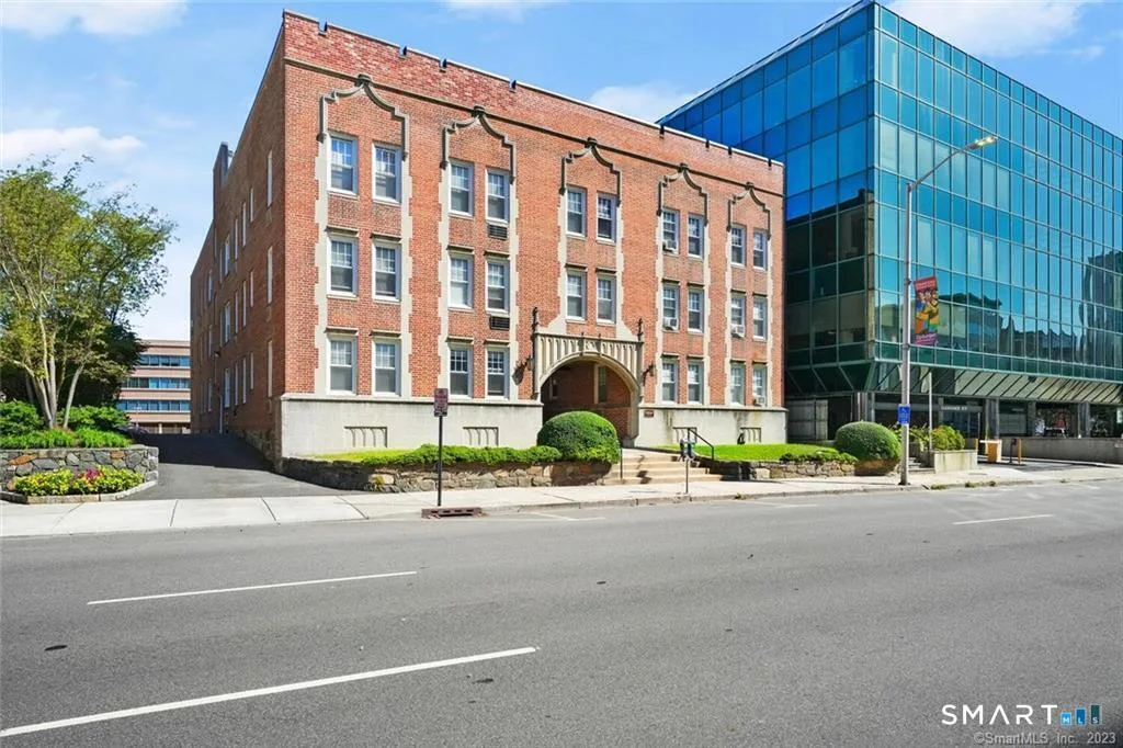 641 Summer Street #6, Stamford, CT