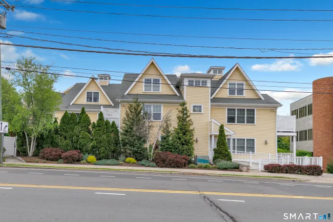 76 New Canaan Avenue #3