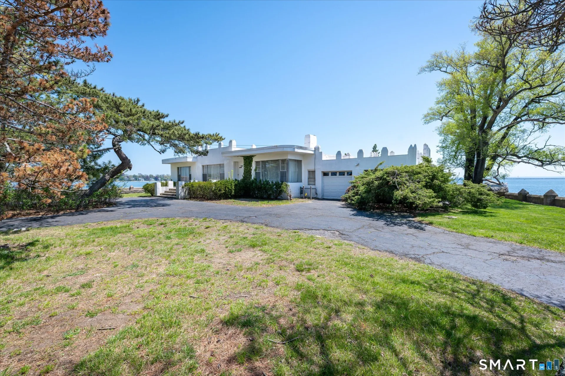 250 Davenport Drive, Stamford, CT