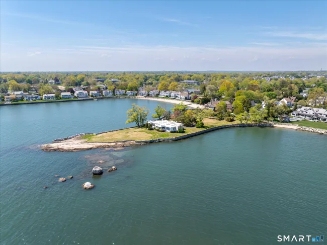 250 Davenport Drive, Stamford, CT