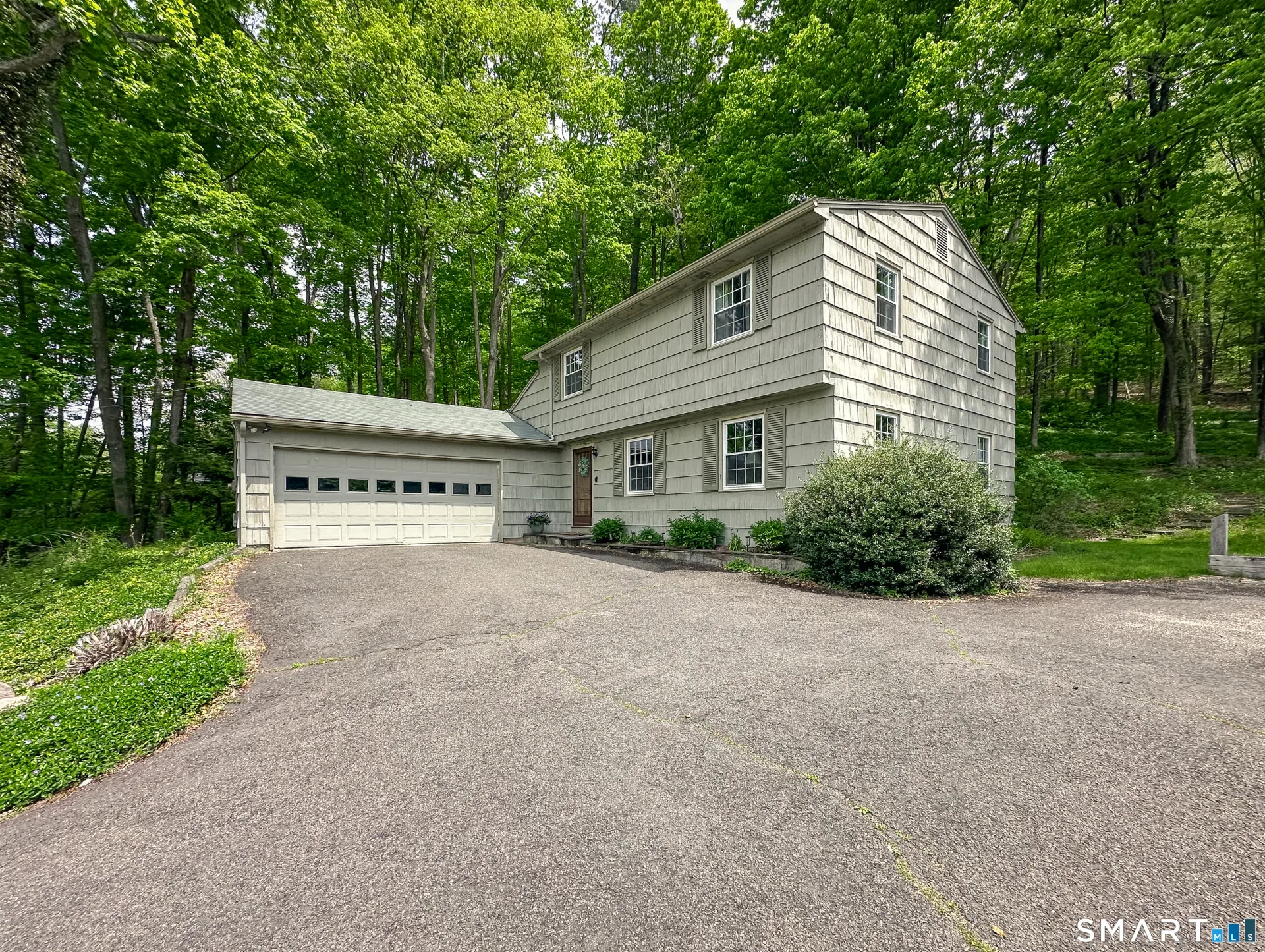 38 Mountain Road, Woodbury, CT
