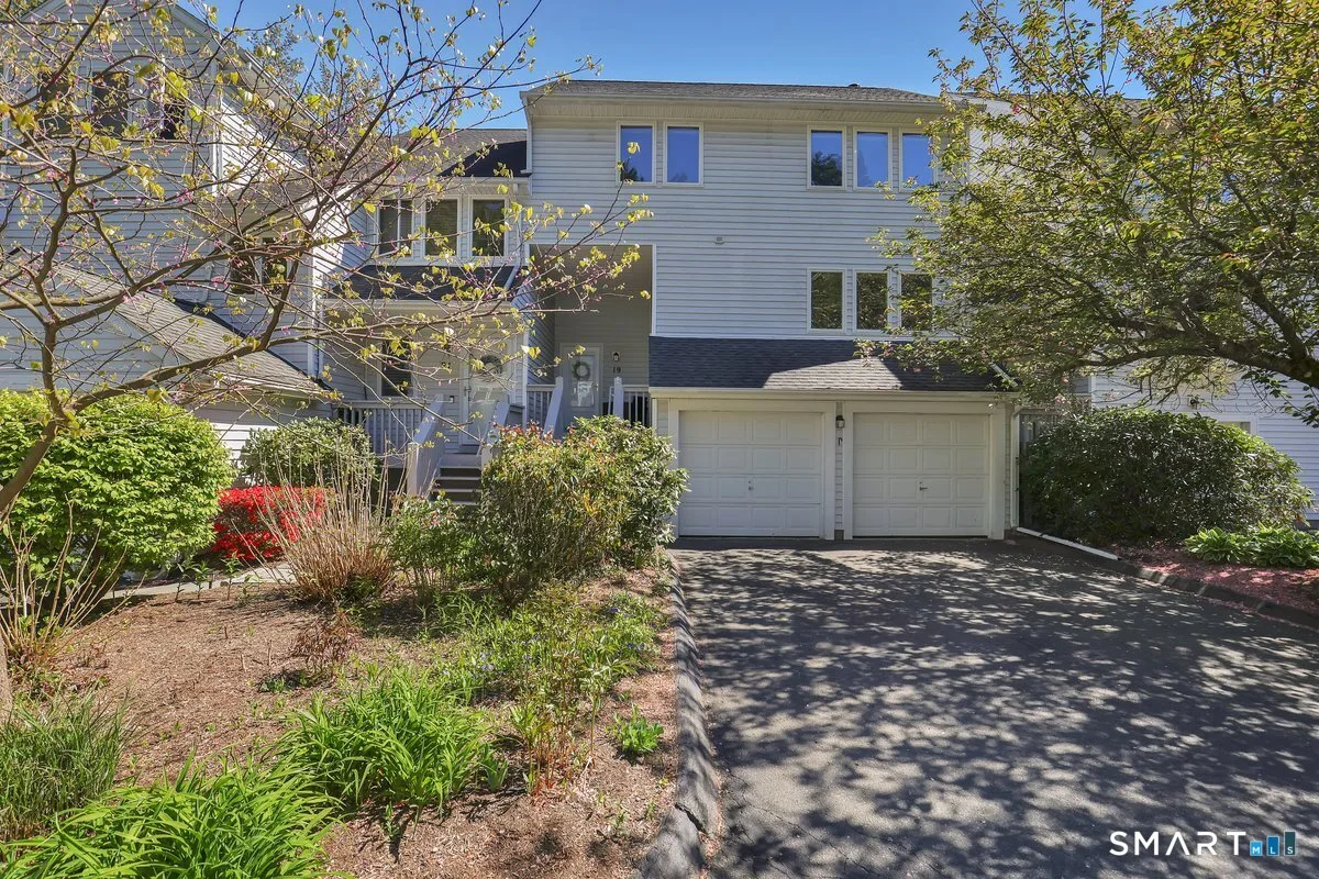 19 Camille Lane #19, Canton, CT