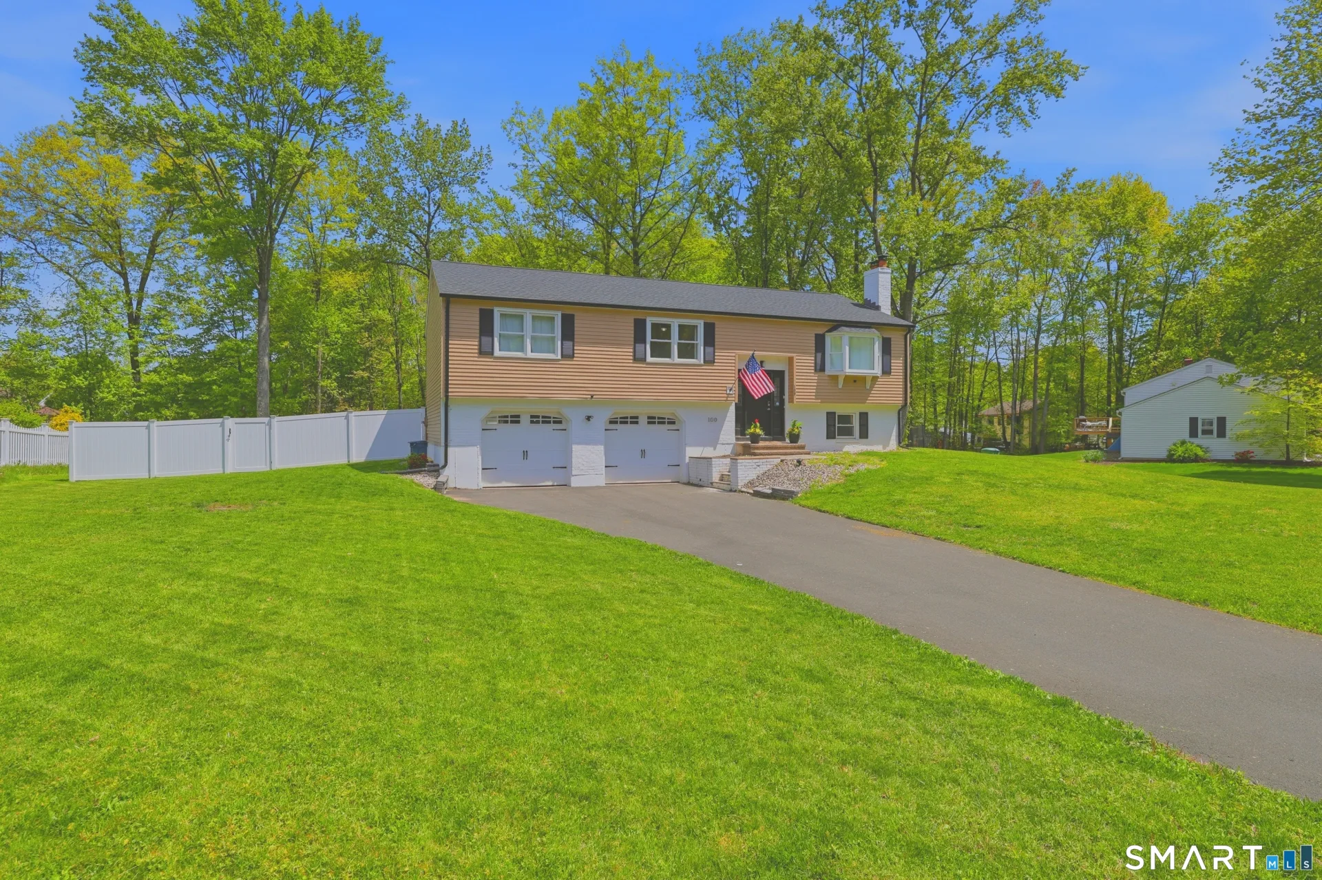 100 Susan Drive, Suffield, CT