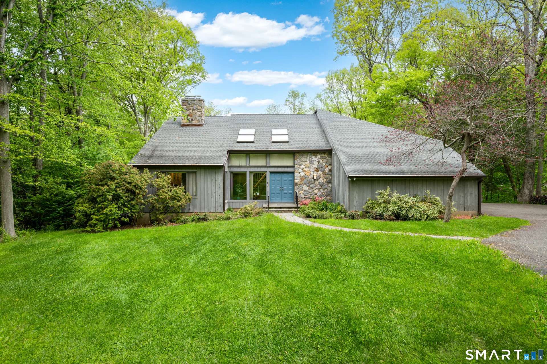 171 Blackberry Drive, Stamford, CT