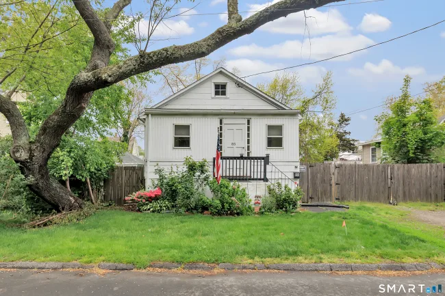 85 Drome Avenue