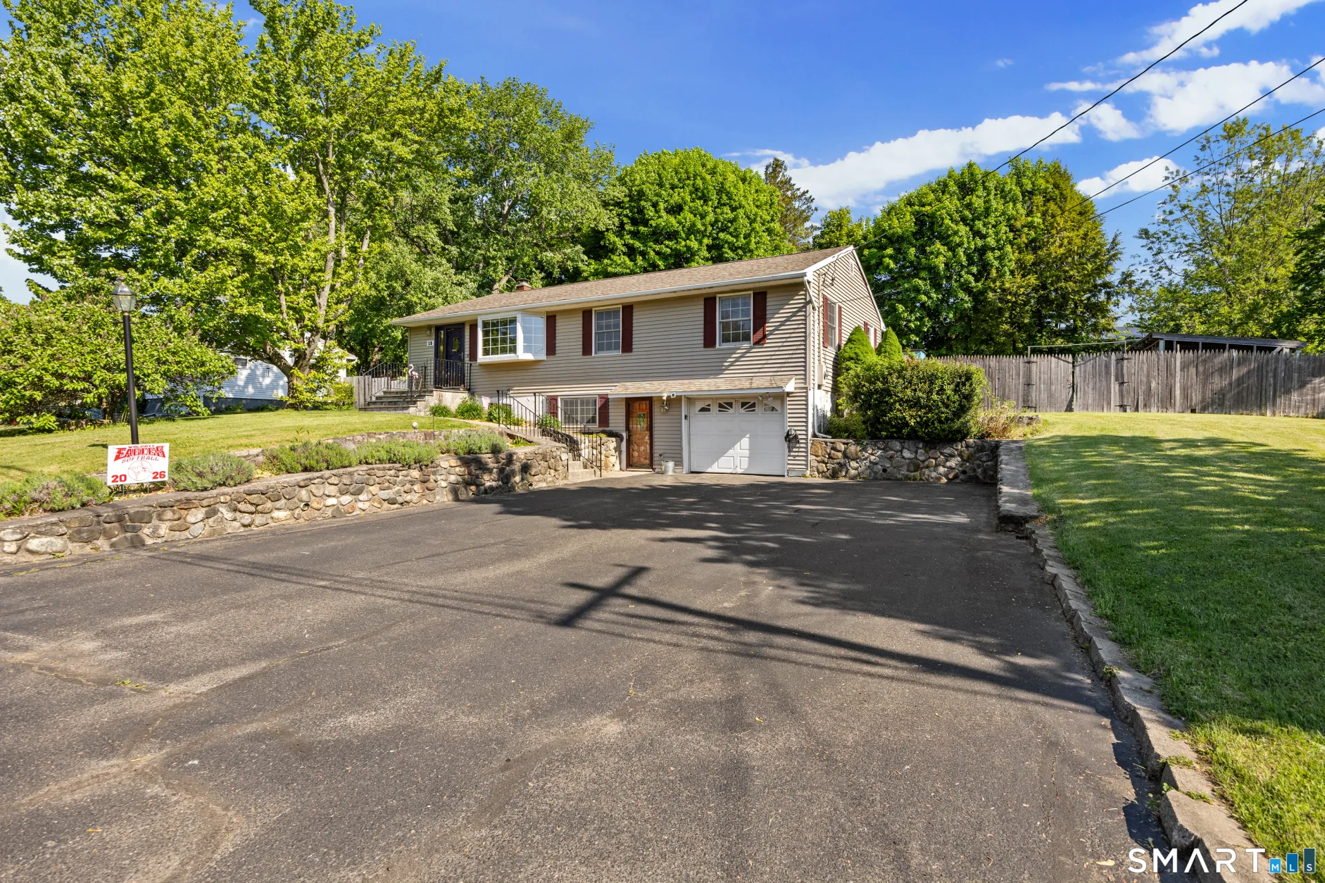 15 Chicory Drive, Wolcott, CT