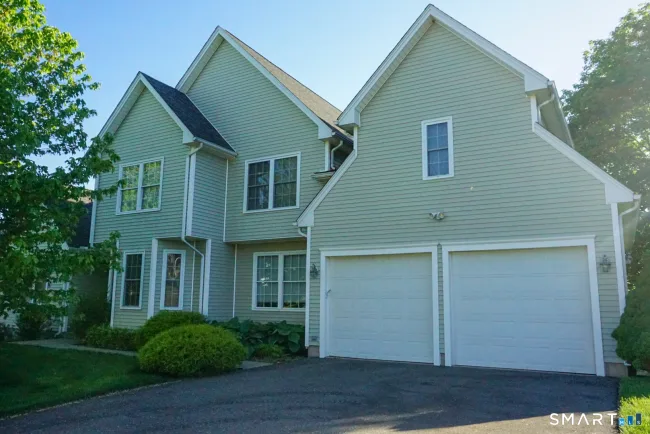 33 Knoll Ridge Court, Middletown, CT