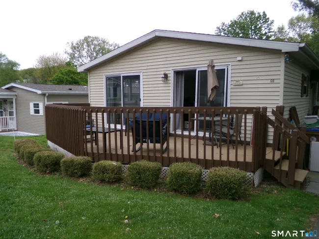 68 Woodland Park, Shelton, CT