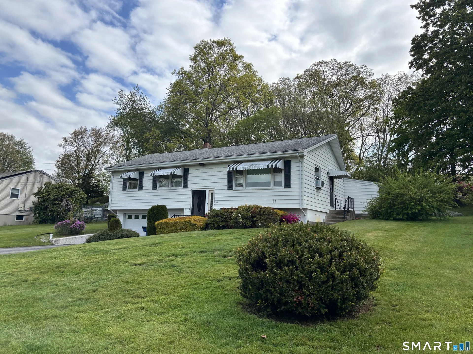 23 Rockwood Drive, Waterford, CT