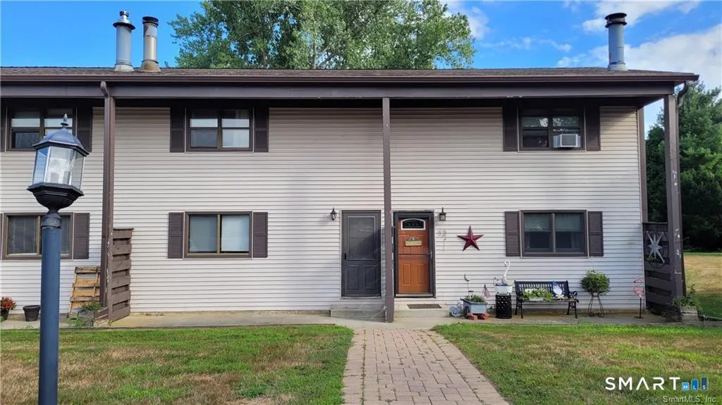 342 Lebanon Avenue #11, Colchester, CT