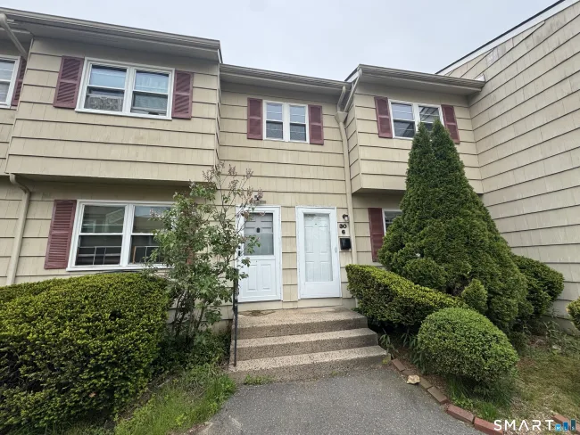 30 Round Tree Drive #6, Naugatuck, CT