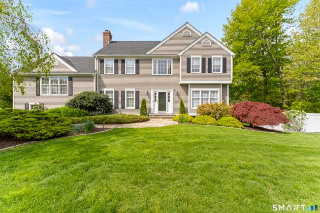 41 Charter Ridge Drive, Newtown, CT