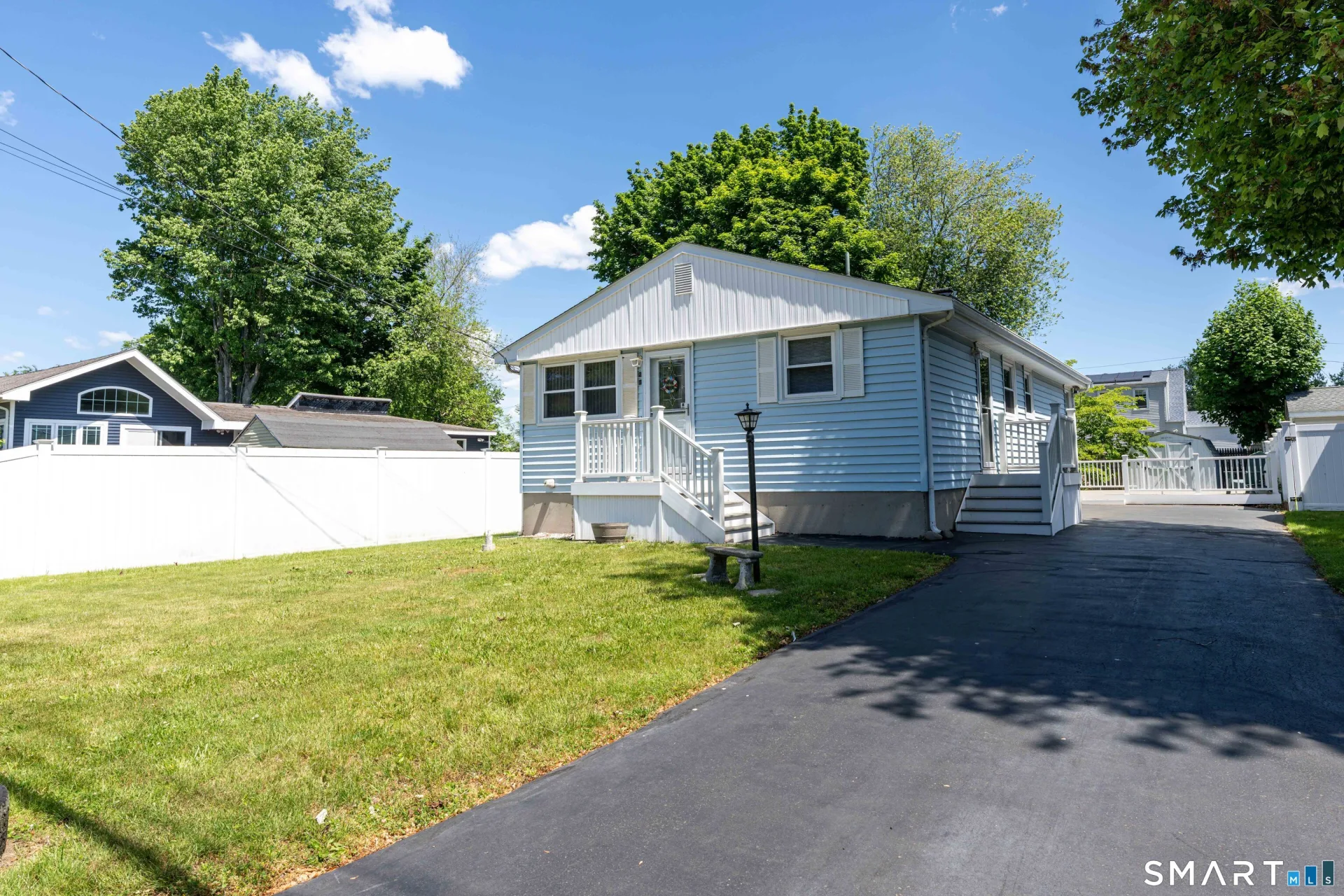 25 Waldo Street, East Haven, CT