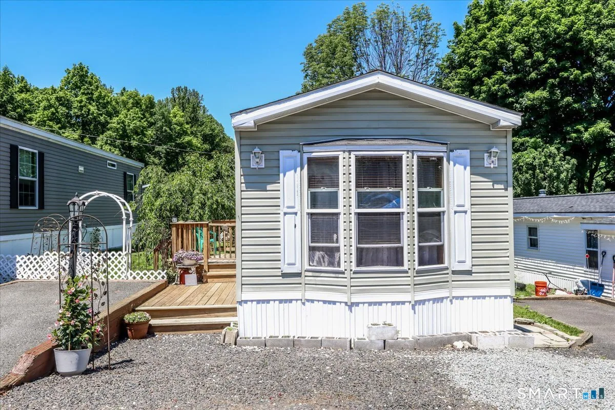 11 Shadow Lane, New Milford, CT