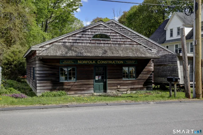 16 Maple Avenue, Norfolk, CT