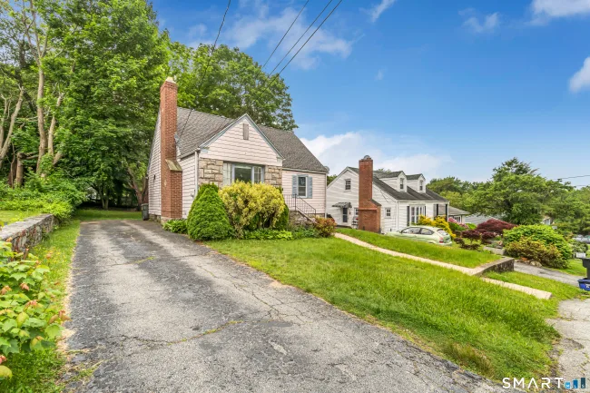 214 Thames Street, New London, CT