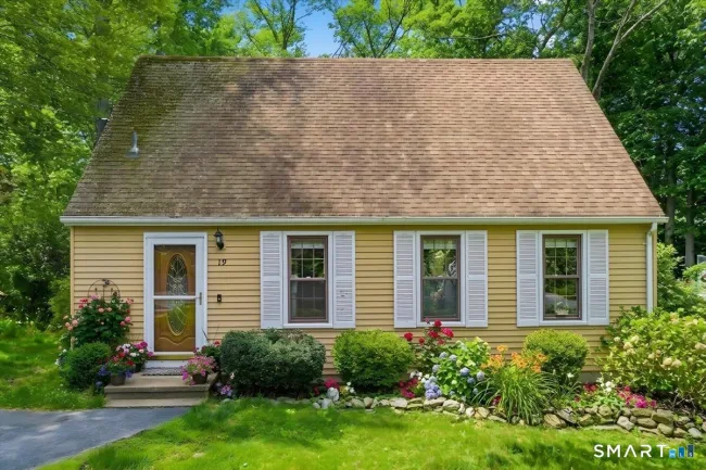 19 Maplewood Drive, East Lyme, CT