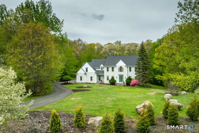 19 Cider Mill Road