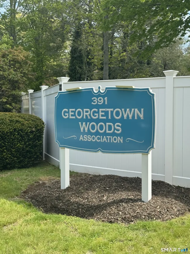 391 Main Street #504, Deep River, CT