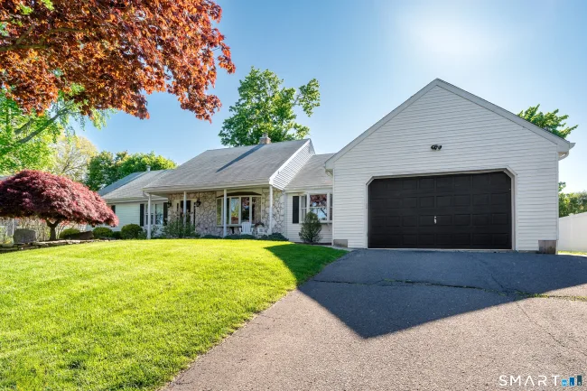 76 Glenbrook Drive, Cheshire, CT