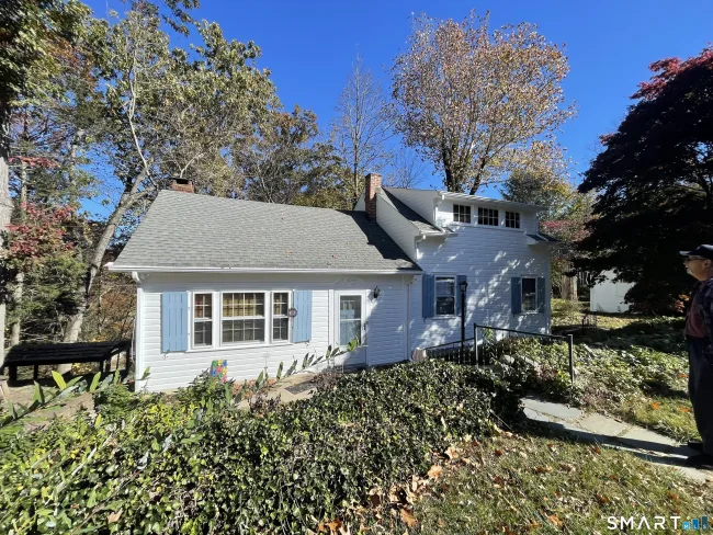 89 Alpine Drive, Newtown, CT