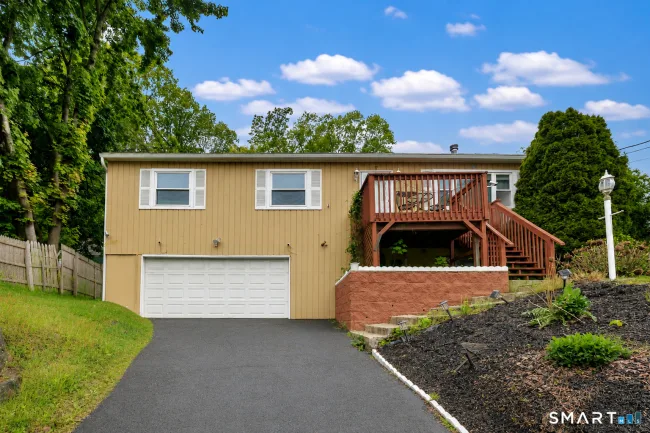123 River Road