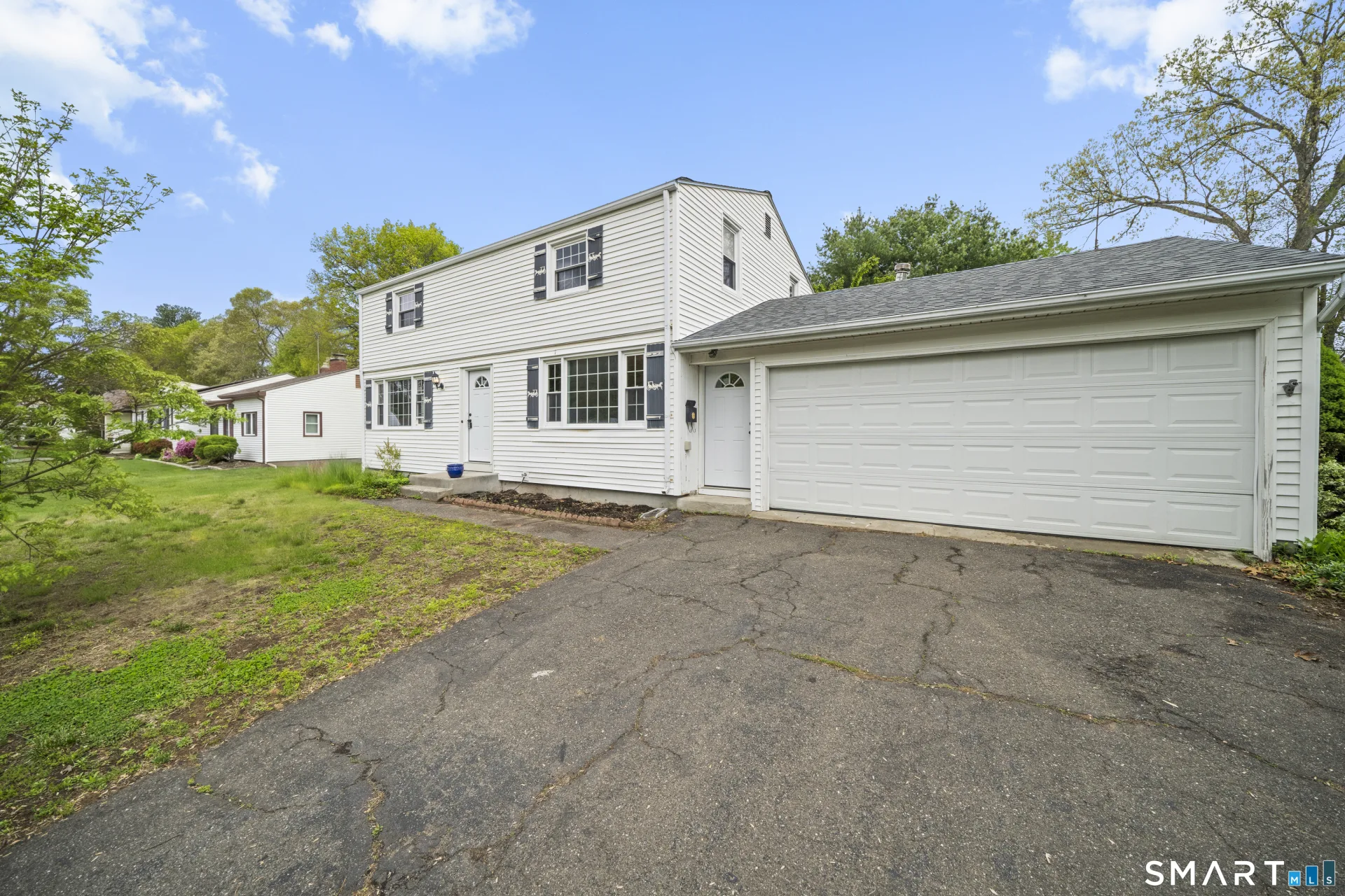 25 Putnam Drive, Enfield, CT